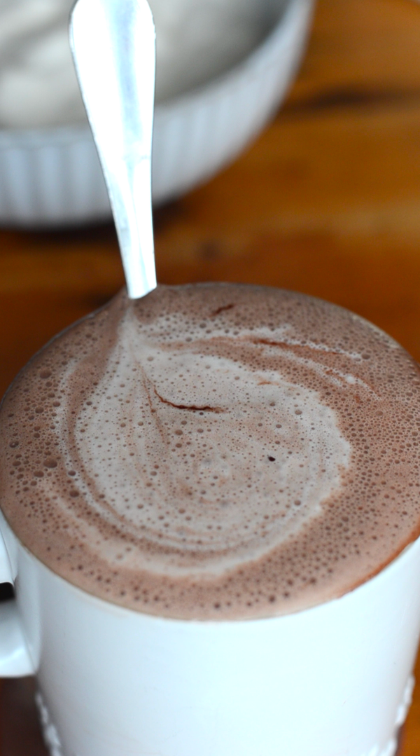 RECIPE// The Best Boozy Hot Chocolate